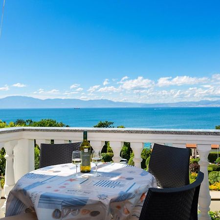 Apartments By The Sea Njivice, Krk - 5296 Luaran gambar