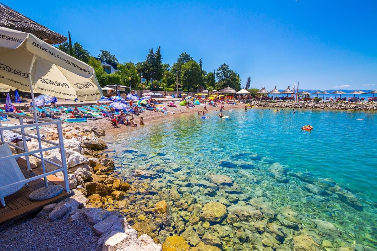 Apartments By The Sea Njivice, Krk - 5296 Luaran gambar