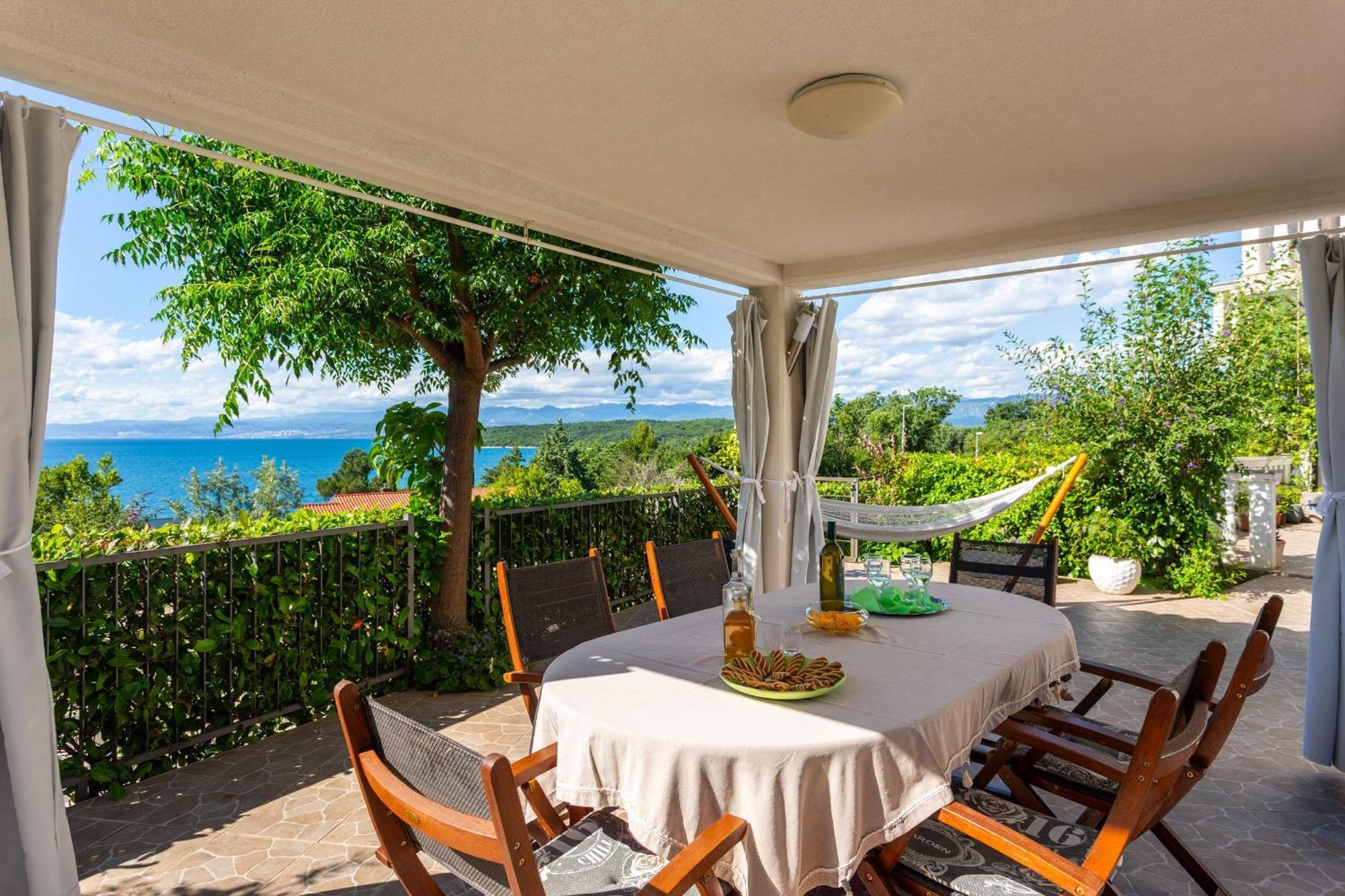 Apartments By The Sea Njivice, Krk - 5296 Luaran gambar